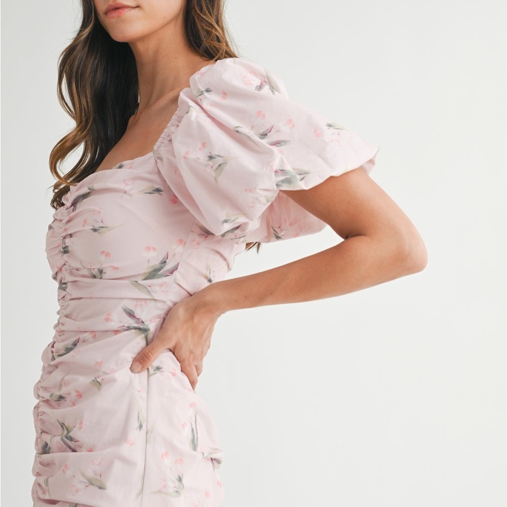 Mable Blush Pink flirty feminine floral rusched dress size Large L new - Picture 6 of 14